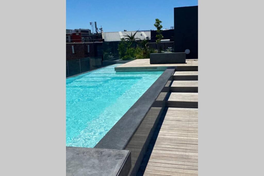 Modern Apartment In The Docklands, De Waterkant, Cape Town Stunning Views, Gorgeous Pool Deck Экстерьер фото